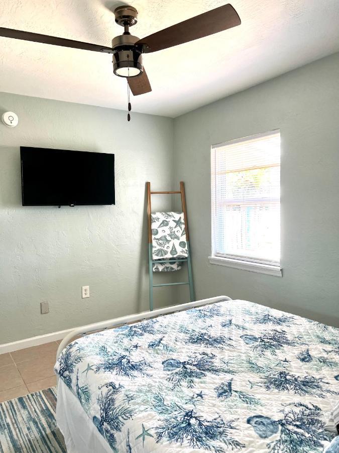 Beach Bungalow In Downtown Cocoa Beach Villa Ngoại thất bức ảnh